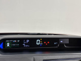 TFTカラ-マルチインフォメ-ションディスプレイ4.2インチの液晶画面に、安全・安心のコンテンツやオ-トエアコンのステ-タスなど、さまざまな運転情報を表示し見やすさにこだわったメ-タ-です♪
