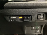 ETC2.0を搭載し、高速道路の料金決済をスムーズに行えるだけでなく、道路情報を活用した高度な運転支援サービスにも対応しています。