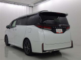 沢山乗れるのがこの車の魅力!2台で移動しないと・・・なんて時もこの車なら1台で!大活躍です♪