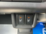 運転席&助手席シートヒーター付きで寒い冬場も快適です。