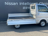 荷台右側と後ろ側を開けた状態です。