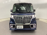 お客様に安全で快適なカーライフをお送りいただくために、中古車にも高いレベルの品質基準を設け、その基準に従って、全ての中古車について納車前整備を実施しています。