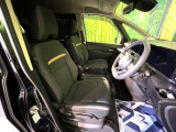 運転席シート廻りは使用感も少なく、良好な状態となっています。丁寧に使われていたことがよくわかりますね。