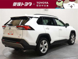 「中古車ハイブリッド保証」付き。ハイブリッド機構を無償で保証します。保証期間は、初度登録年月から10年目まで、またはロングラン保証が終わってから3年間。ただし累計走行距離が20万km以内です。
