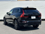 北欧流のラグジュアリーを体現したXC60。伝統的なスカンジナビアン・デザインを継承しながら、躍動感にあふれ優雅な雰囲気を身にまとう、新しい潮流を具現化したスタイリングです。