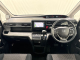 いつでも気持ちよく運転できて、使い勝手のいい収納や体をケアするシート、細部にまでこだわったインテリア♪