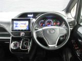 運転席はその車の重要ポイント。ぜひ実際にご乗車ください。お待ちしてます。