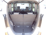 ◆定員乗車時のカーゴルームです。普段のお買い物の荷物やたくさんの収納が可能です。