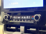 選択した温度に室内温度を自動的に調整してくれます。快適にドライブできますよ♪