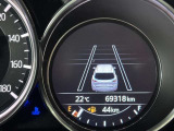 視認性に優れたメーターを採用しており、走行中でも車速や情報が分かりやすく表示されます。運転時の視線移動をむりのない範囲に抑え、快適で安心感のあるドライブをサポートします。