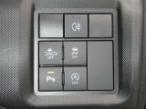 ネッツトヨタ静浜は&rdquo;キレイ&rdquo;にこだわっています。特設サービス工場で、新しく生まれ変わった車!内装・外装の徹底的な掃除、シートを外してニオイの元まで消臭・除菌、見えにくいエンジンルーム内もキレイ!