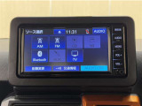 Bluetooth対応、CD再生機能付き。お好きな音楽を聴きながらのドライブは楽しいですよね〜♪
