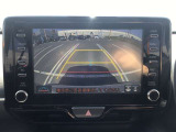 バックカメラが付いているので後方確認が非常にしやすいです。今や運転初心者も熟練者も必須装備!ついていて損はないですね♪