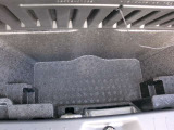 荷台下に深い収納が付いています。