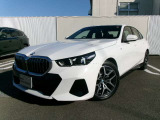 群馬BMWプレミアムセレクション館林は認定中古車販売のスペシャリストとして品質へのこだわり、特に喫煙歴の無いだれもが気持ちよく購入検討いただける車両を展示しております。遠方からもお問い合わせください。