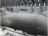 トランク下部にも収納スペースがございます。