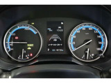 マルチインフォメーションディスプレイ付きのメーターです!エコ運転へ導く多彩な情報を表示してくれます。