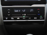 オートエアコンなので、スイッチひとつでオールシーズン快適に過ごすことができます。
