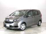 ホンダカーズ東京中央町田東店へようこそ。当社下取りのお墨付き車両。人気車両で充実装備の一台。おススメです。どうぞご覧くださいませ。