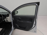 中古車は一物一価、同じようなお車でも、整備状況、外内装の状態など様々です。