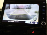 バックガイドモニターで、後方を確認しながら安心して駐車することができます。運転初心者も熟練者も必須の機能ですよ!