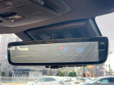 【デジタルインナーミラー】後席の大きな荷物や同乗者で後方が確認しづらい時でも安心!カメラが撮影した車両後方の映像をルームミラー内に表示。クリアな視界で状況の確認が可能です!