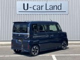 後席ガラスとリアガラスは、車内が見え難いプライバシーダークガラスになっています。紫外線から乗員を保護し、外部からのプライバシーも守ってくれますよ☆