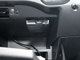 ETCが付いています。高速道路をスムーズに通れますし、割引も有ったりします。
