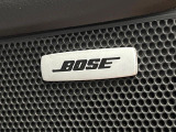 【BOSEサウンドシステム】メーカーオプションの高品位サウンドシステムを搭載。専用のチューニングが施された大小様々なスピーカーから良質なサウンドが奏でられ、臨場感あふれる音響空間を演出します。