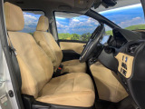 運転席シート廻りは使用感も少なく、良好な状態となっています。丁寧に使われていたことがよくわかりますね。