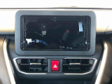当車両はオーディオレスです。多彩なナビゲーション・オーディオをご用意しております。詳しくは当店スタッフにお問い合わせください。