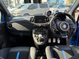 イタリア車ならではの美しさ、走りへのこだわりを感じるインテリアデザイン!