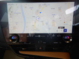 14インチの大型ナビゲーション