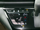 快適オートエアコン付♪設定温度をキープし車内を快適な温度に保ちます♪