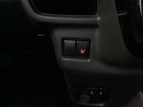 寒い朝でも快適に乗り出せる 運転席シートヒーター付き。スイッチを入れてすぐに温まるため、冬場の通勤やお出かけに大活躍。