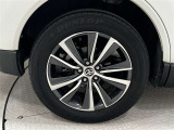 タイヤサイズは225/60R18!納車前の点検時にタイヤ交換させていただきます!純正アルミホイール!