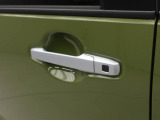 当社は購入後のアフターケアを大切にしております。納車後、1ヶ月無料点検、半年ごとにあんしん点検、12ヶ月法定点検の誘致をします。また車検までの点検をセットにした『ワンダフルパスポート』を販売中です。
