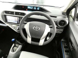 【運転席】運転席周りの画像です。プロの手で隅々までクリーニングしています。ご来店いただき実際に見てみてくださいね☆