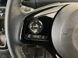 【アダプティブ・クルーズ・コントロール】予め設定した車速内でクルマが自動的に加減速。 前走車との適切な車間距離を維持しながら追従走行し、高速道路でのドライバーの疲労を軽減してくれる嬉しい機能付♪