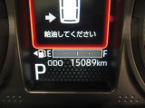 たとえばダイハツのお店にある、たくさんのスマアシ搭載車は、正常に作動する事をしっかり確認します。
