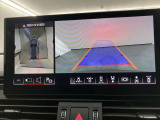 クルマを上空から眺めるような映像と合わせて車両後方の映像を確認できるので夜間駐車も、より安全に駐車する事が可能です。