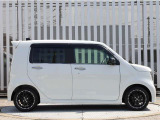 当店の中古車販売は、安心してご購入いただくために、ご契約、ご納車を含め当店にご来店いただけるお客様にお願いしております。