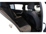 リアシートも広々とご利用頂けます。お車詳細や展示状況はフリーダイヤル(0078-6002-498412)またはBPS城東鶴見06-6933-6600迄お気軽にお問合せ下さい。