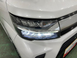 LEDヘッドライトで夜間の運転も安心ですね