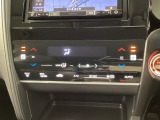運転席と助手席にシートヒーターが付いています☆寒い時期に腰周りを温めてくれるので体全体が温まりやすいのは勿論、暖房と違い顔に風が当たらないので、乾燥肌やドライアイの方でも大丈夫☆