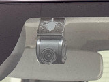 事故直前・直後のデータを記録しておくことで、客観的な検証を行うことができるドライブレコーダーが付いてます。保証は修理保証のみとなります。