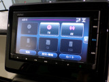 CD、Bluetooth、AM、FM、AUX、スマートフォン接続ができます。