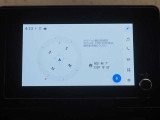ディスプレイオーディオ(コネクティッドナビ対応)搭載。T-Connectご契約で2028年3月までナビ機能が無償で利用できます。期限到来後は有償でご継続可能です。(車載ナビは非搭載)