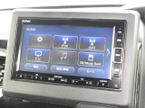 純正メモリーナビ(VXM-234VFi)を装着しております。AM、FM、CD、DVD再生、Bluetooth、音楽録音再生、フルセグTVがご使用いただけます。初めて訪れた場所でも安心ですね!