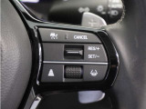 ◆渋滞追従機能付アダプティブクルーズコントロール◆カメラが先行車との車間距離を測定。高速道路の渋滞時に適切な加減速を行い運転者がアクセルやブレーキを操作せずに走行、停車出来るよう支援します。